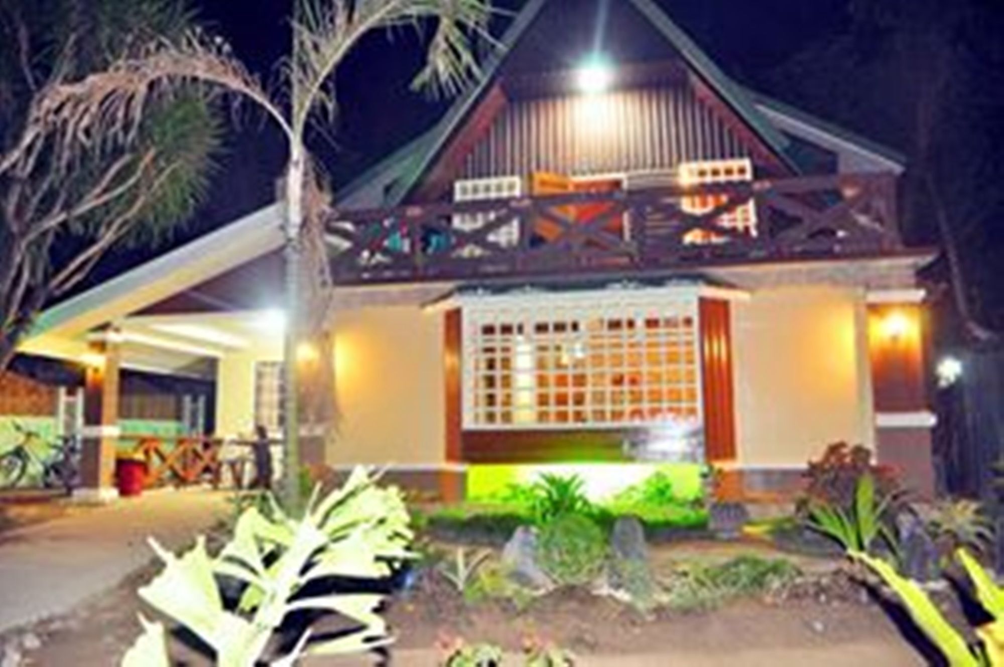 Peak House Garden Pension Эль-Нидо Экстерьер фото